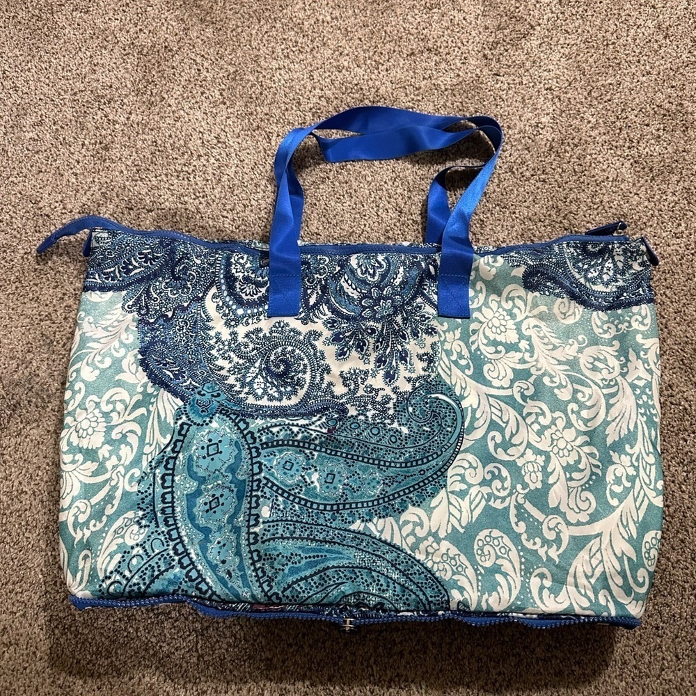 Chico’s packable print tote - Picture 8 of 11